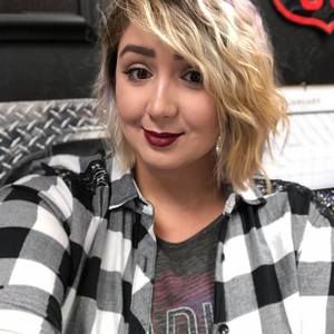 Meet your Posher, Madi